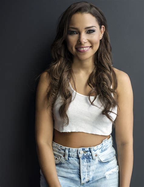 Jessica Parker Kennedy Pictures